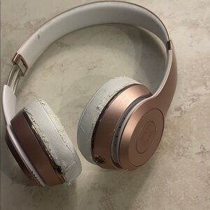 Rose Gold Beats